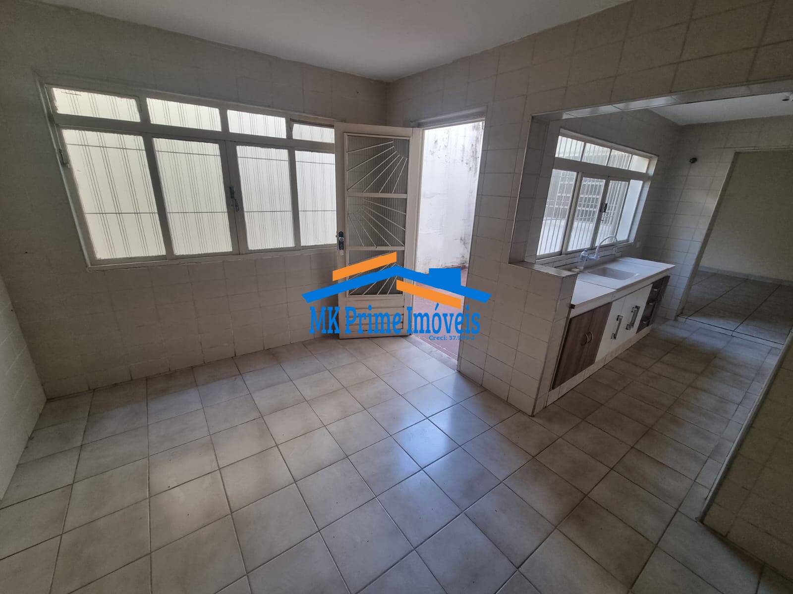 Casa à venda com 3 quartos, 125m² - Foto 4