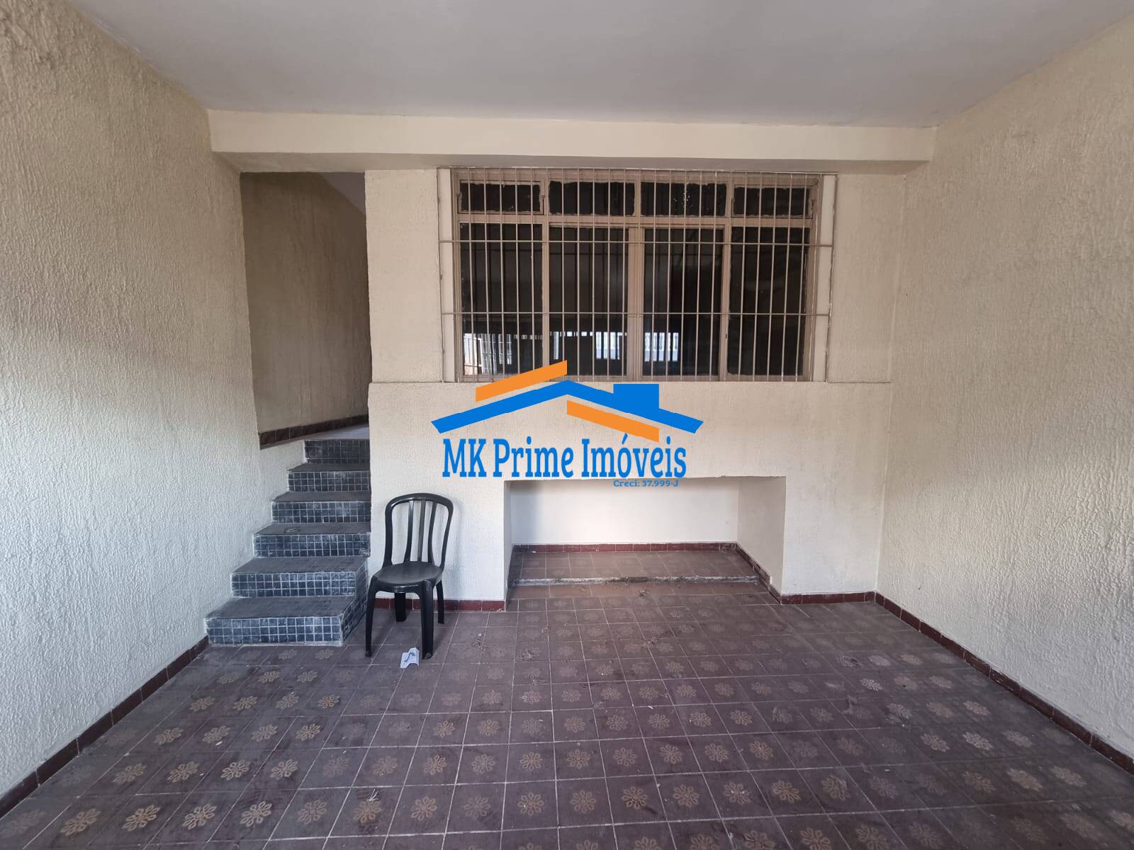 Casa à venda com 3 quartos, 125m² - Foto 1