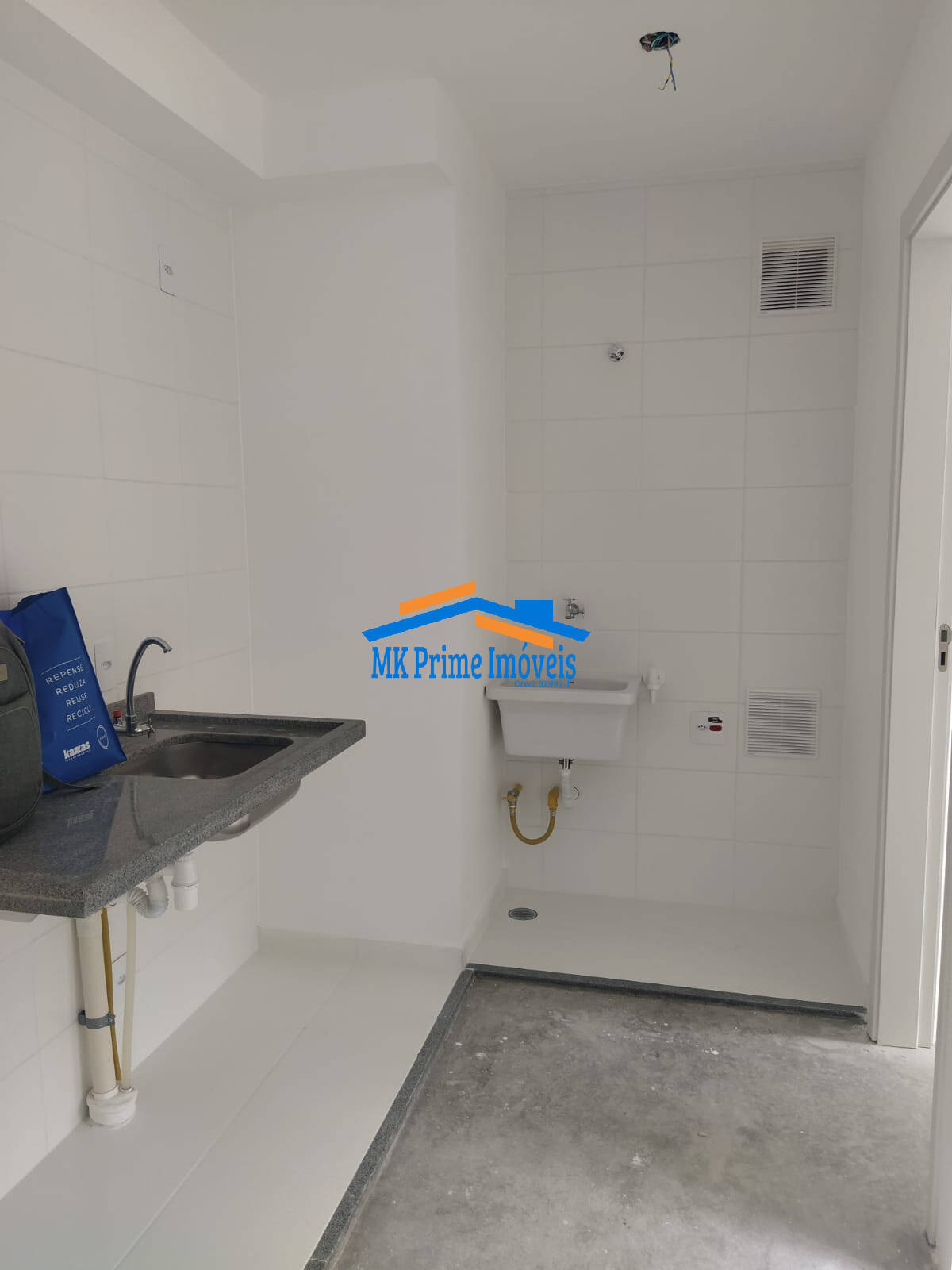 Apartamento à venda com 2 quartos, 34m² - Foto 3