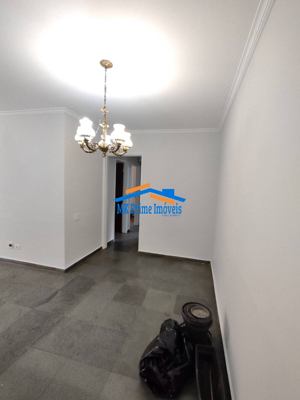 Apartamento à venda com 3 quartos, 84m² - Foto 3