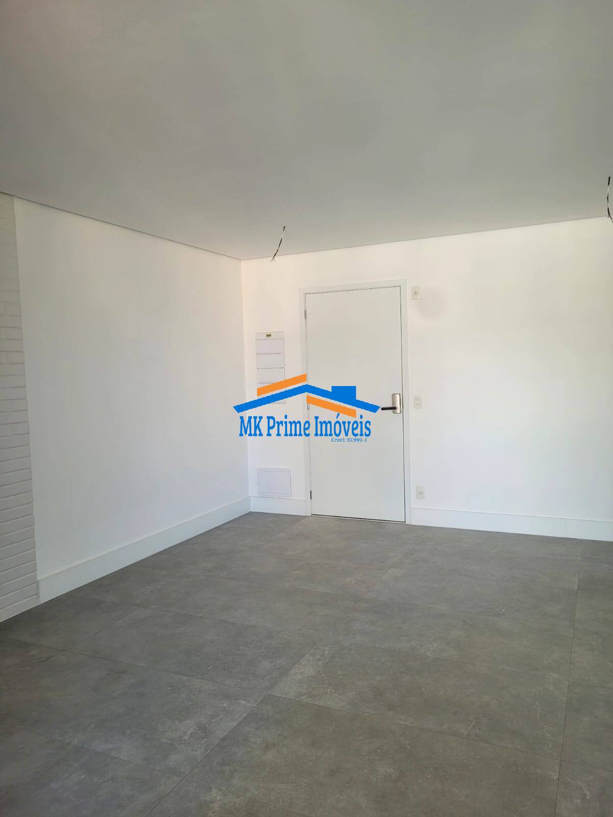 Apartamento à venda com 2 quartos, 141m² - Foto 4