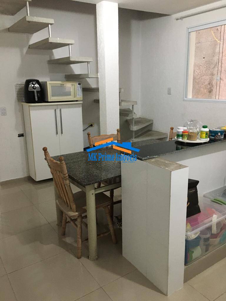 Sobrado à venda com 2 quartos, 125m² - Foto 5