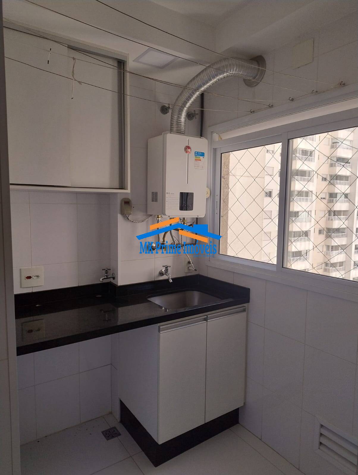 Apartamento à venda com 3 quartos, 136m² - Foto 9