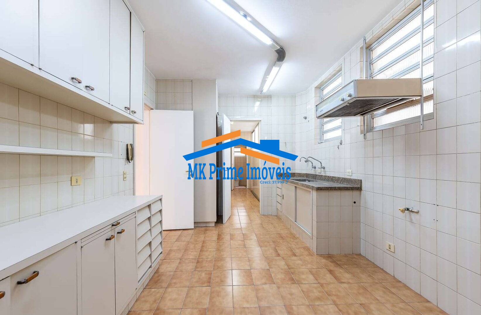 Apartamento à venda com 3 quartos, 139m² - Foto 25