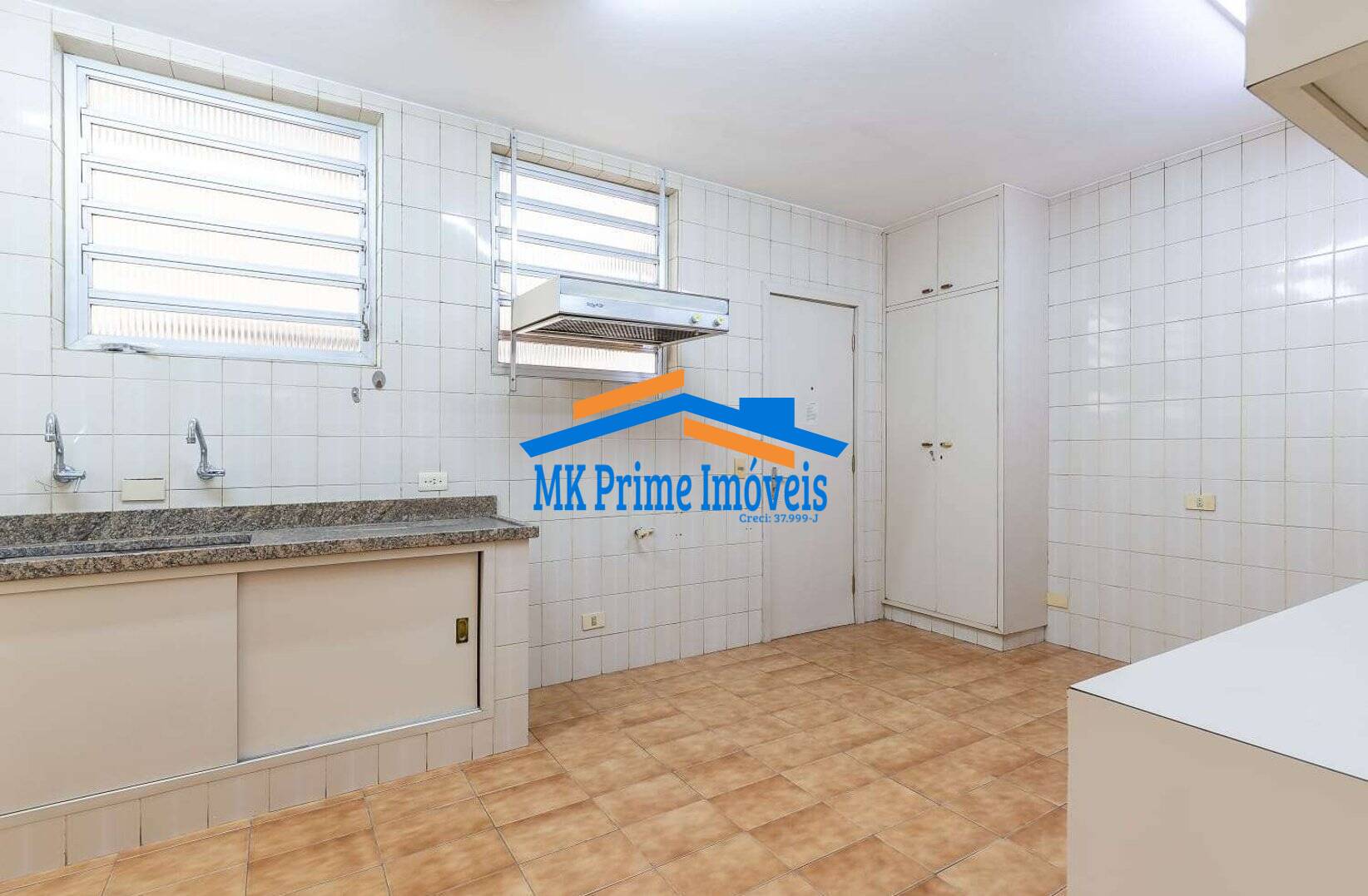 Apartamento à venda com 3 quartos, 139m² - Foto 26