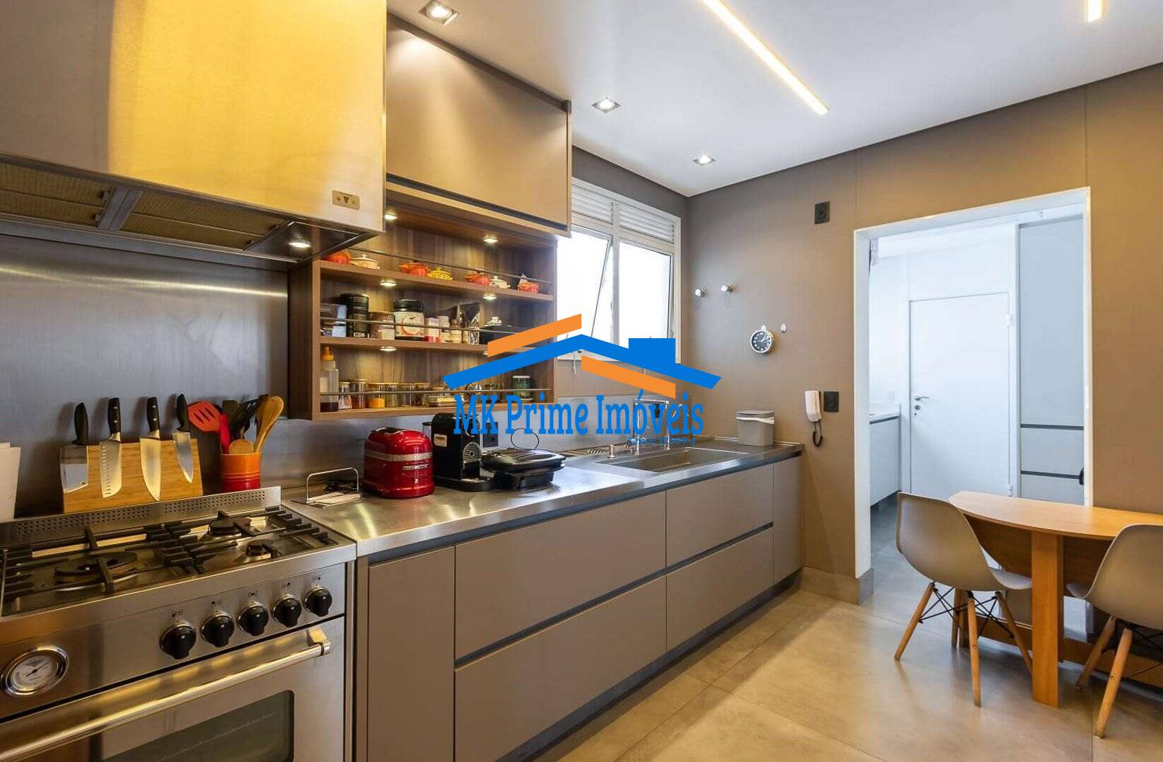 Apartamento à venda com 3 quartos, 210m² - Foto 14