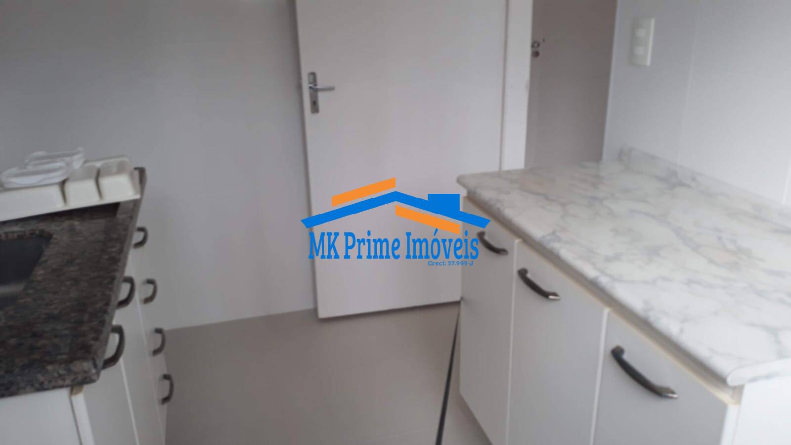 Apartamento à venda com 2 quartos, 46m² - Foto 11