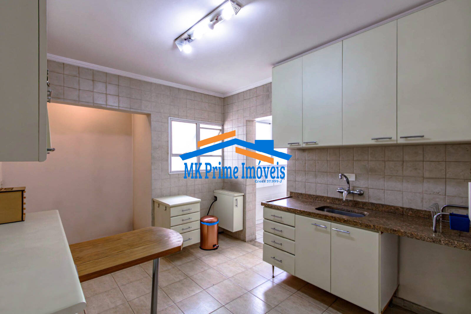 Apartamento à venda com 3 quartos, 105m² - Foto 9