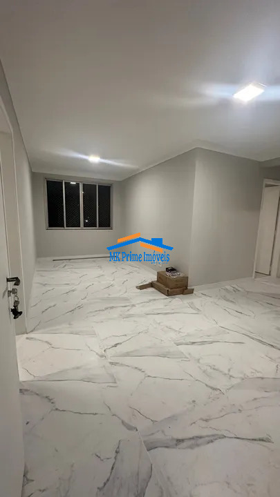 Apartamento à venda com 2 quartos, 62m² - Foto 1