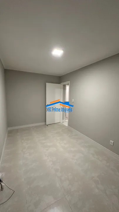 Apartamento à venda com 2 quartos, 62m² - Foto 8