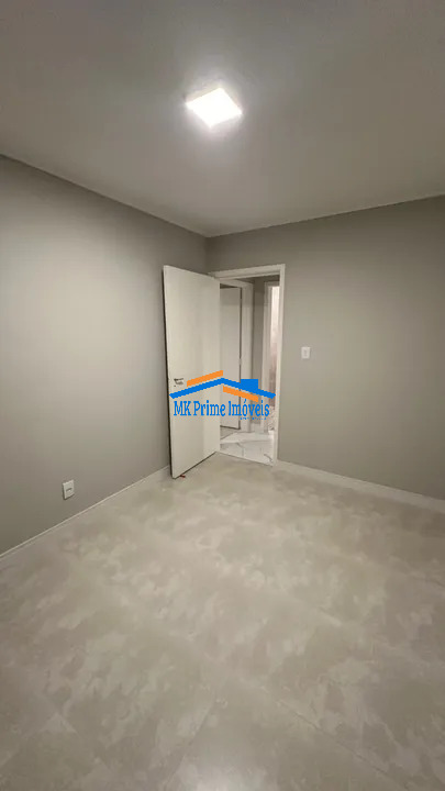 Apartamento à venda com 2 quartos, 62m² - Foto 9