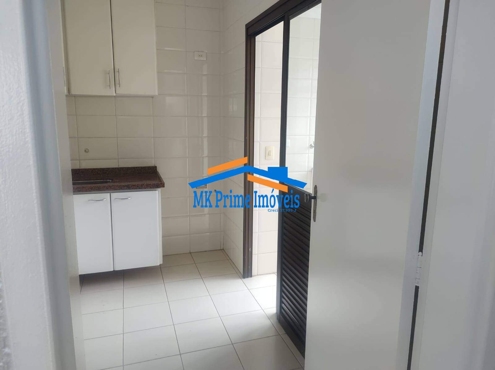 Apartamento à venda com 2 quartos, 63m² - Foto 12