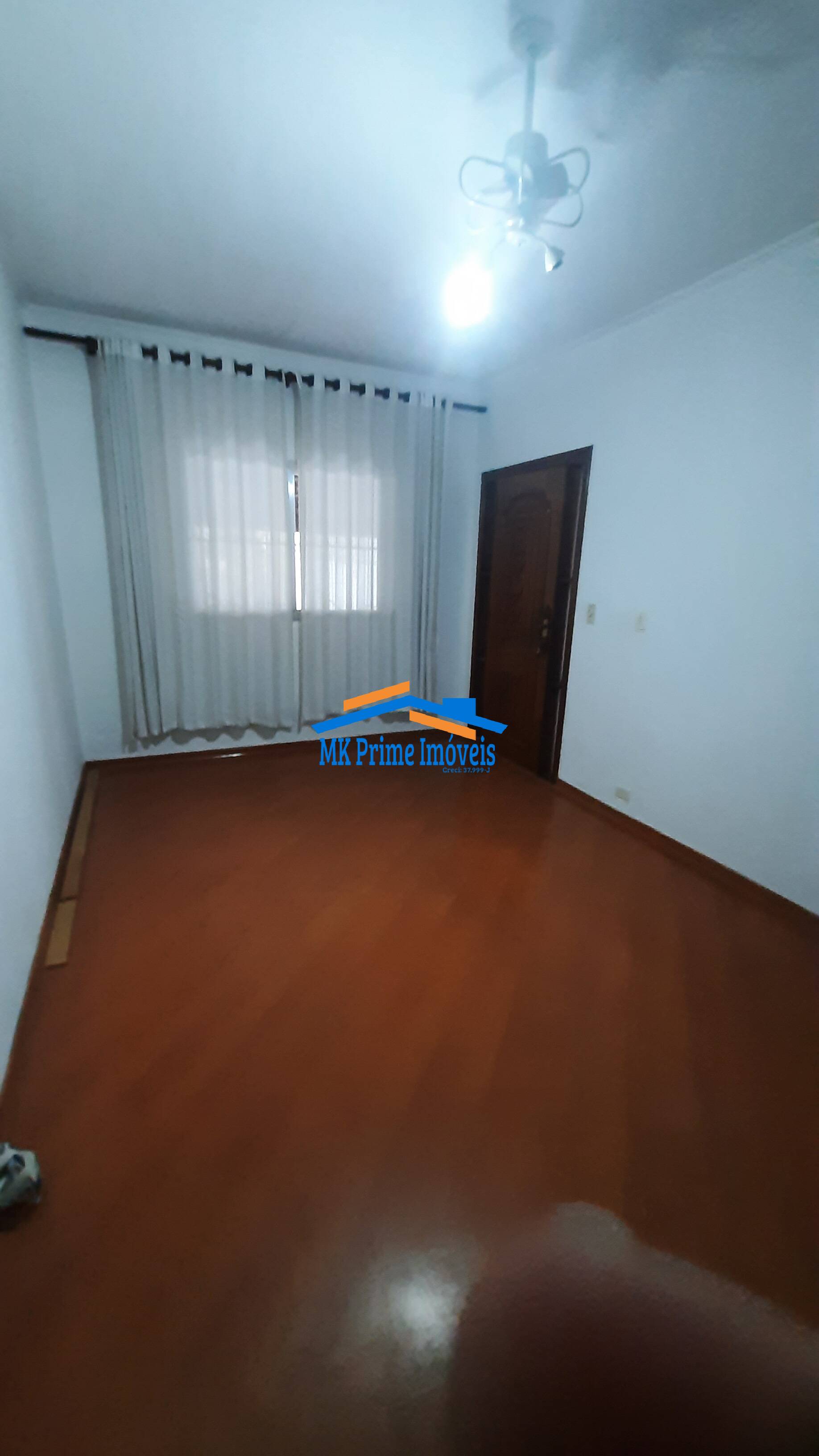 Casa à venda com 3 quartos, 201m² - Foto 11