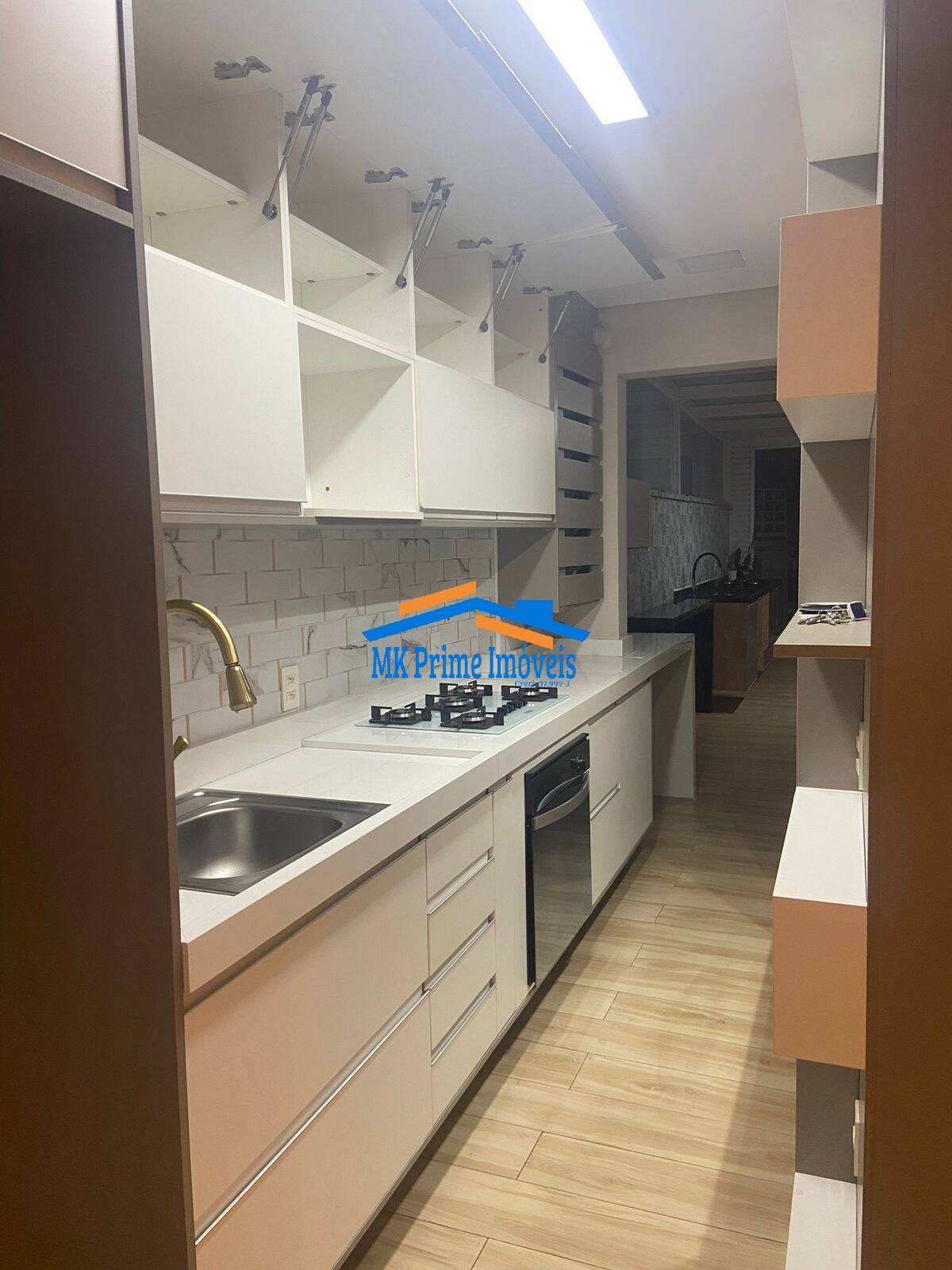 Apartamento à venda com 3 quartos, 187m² - Foto 8