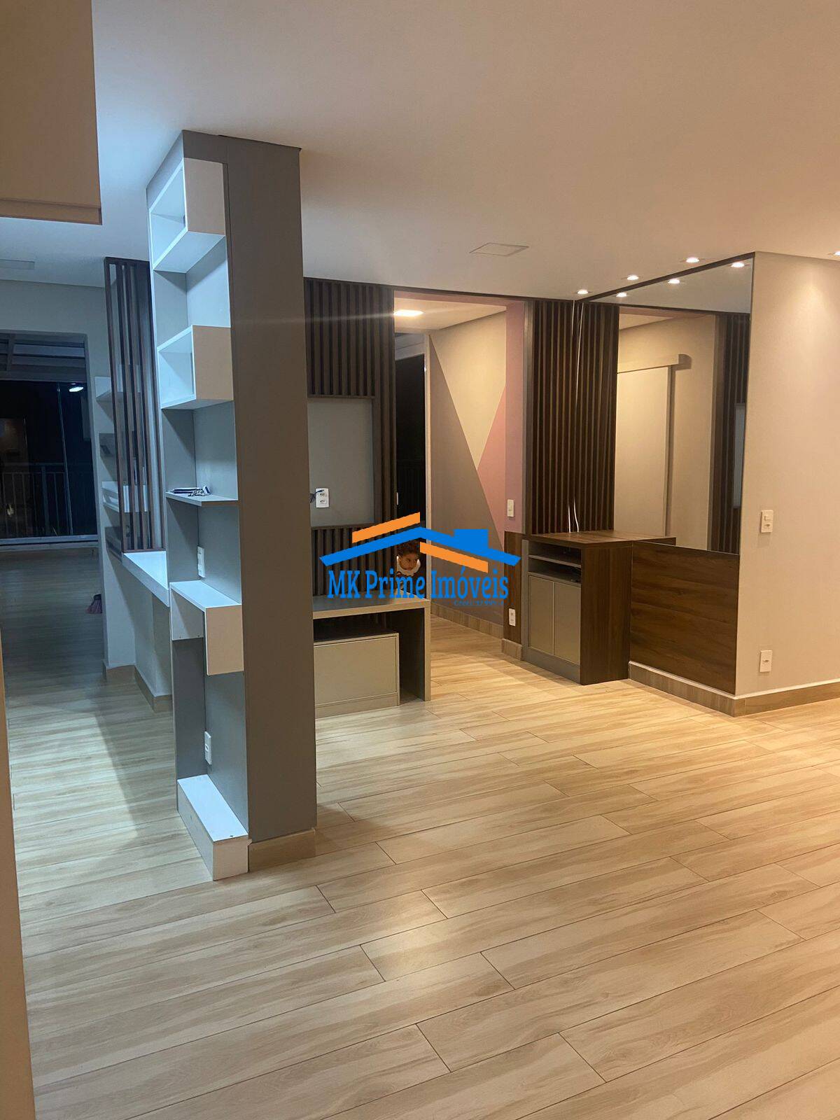 Apartamento à venda com 3 quartos, 187m² - Foto 1