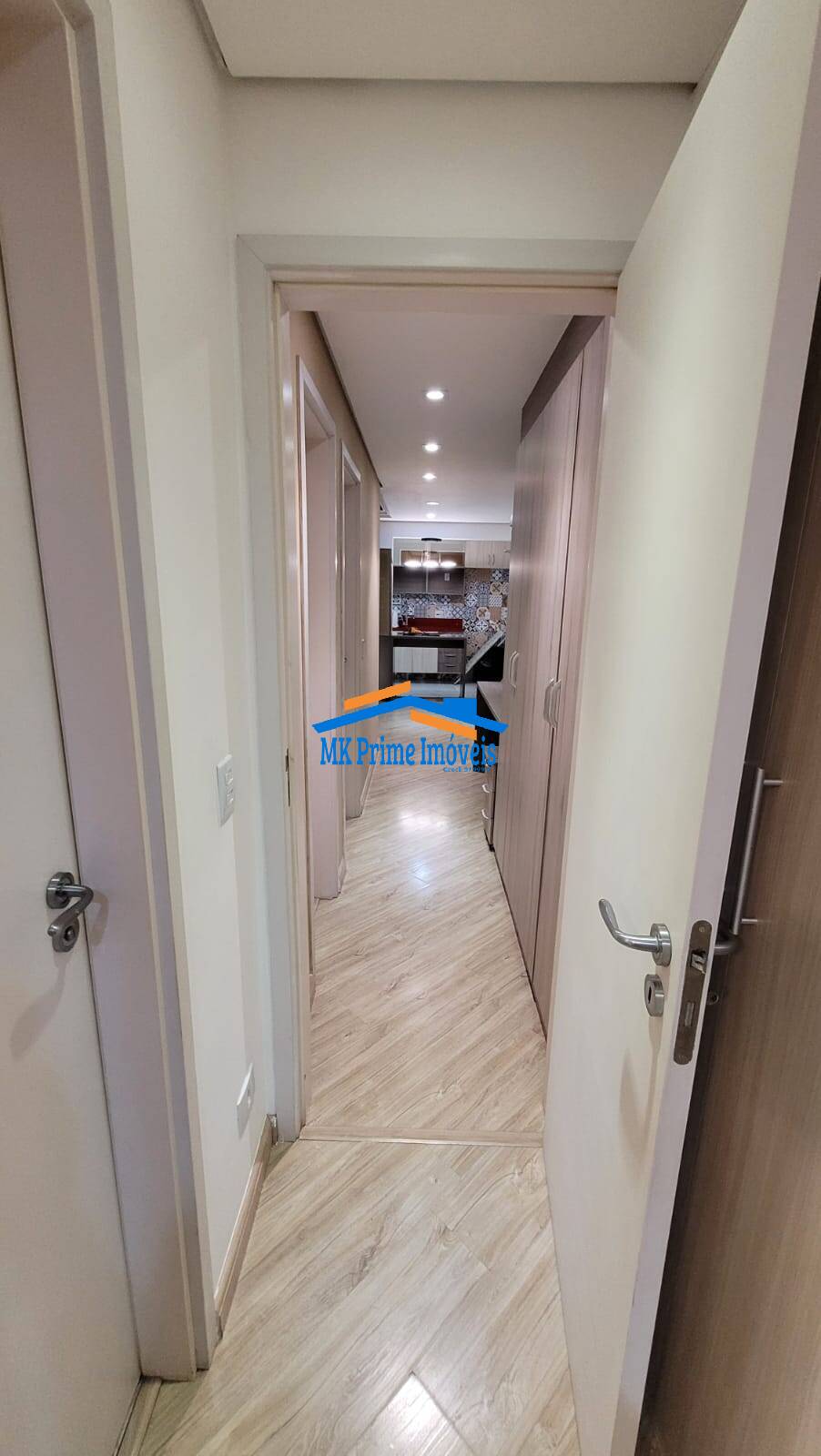 Apartamento à venda com 2 quartos, 57m² - Foto 11