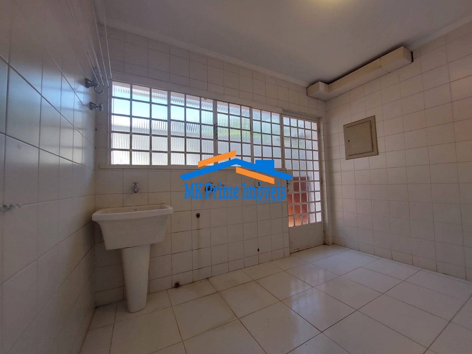 Casa de Condomínio à venda com 4 quartos, 384m² - Foto 41