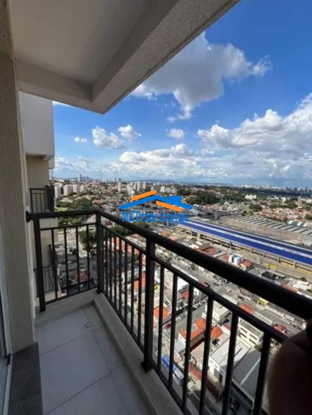 Apartamento à venda com 2 quartos, 39m² - Foto 2