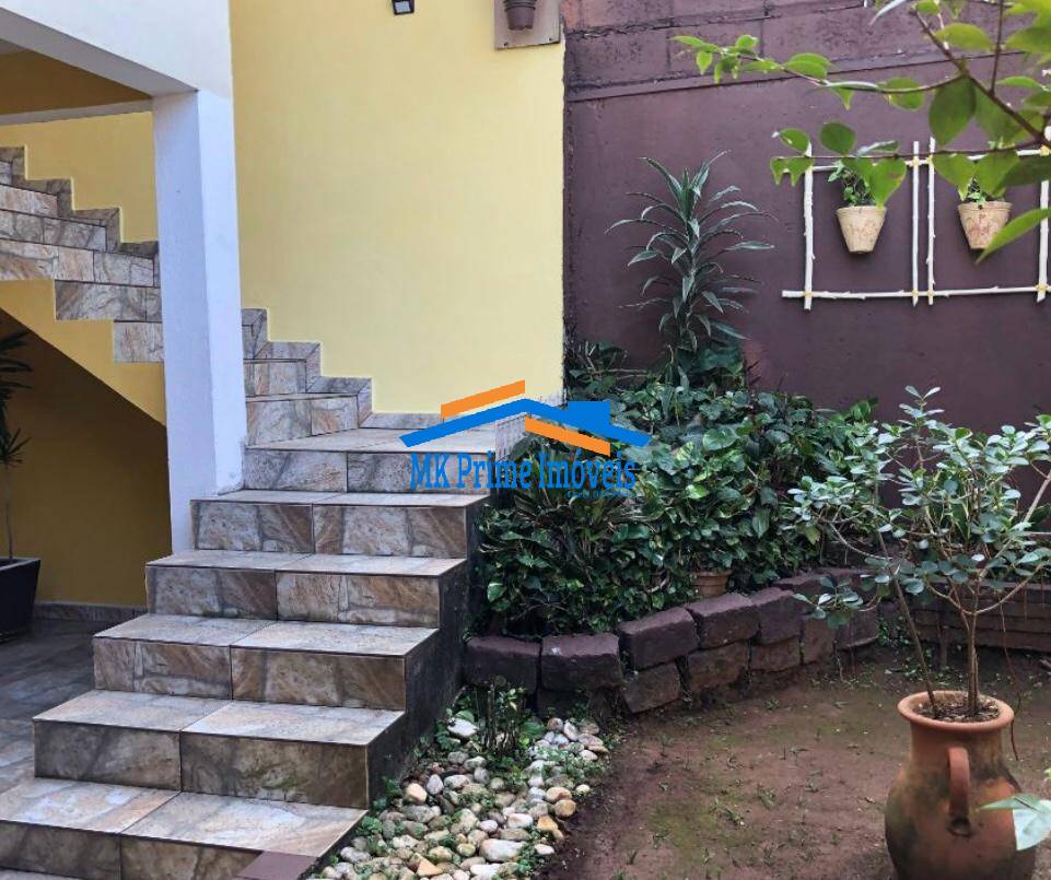 Casa à venda com 4 quartos, 200m² - Foto 35