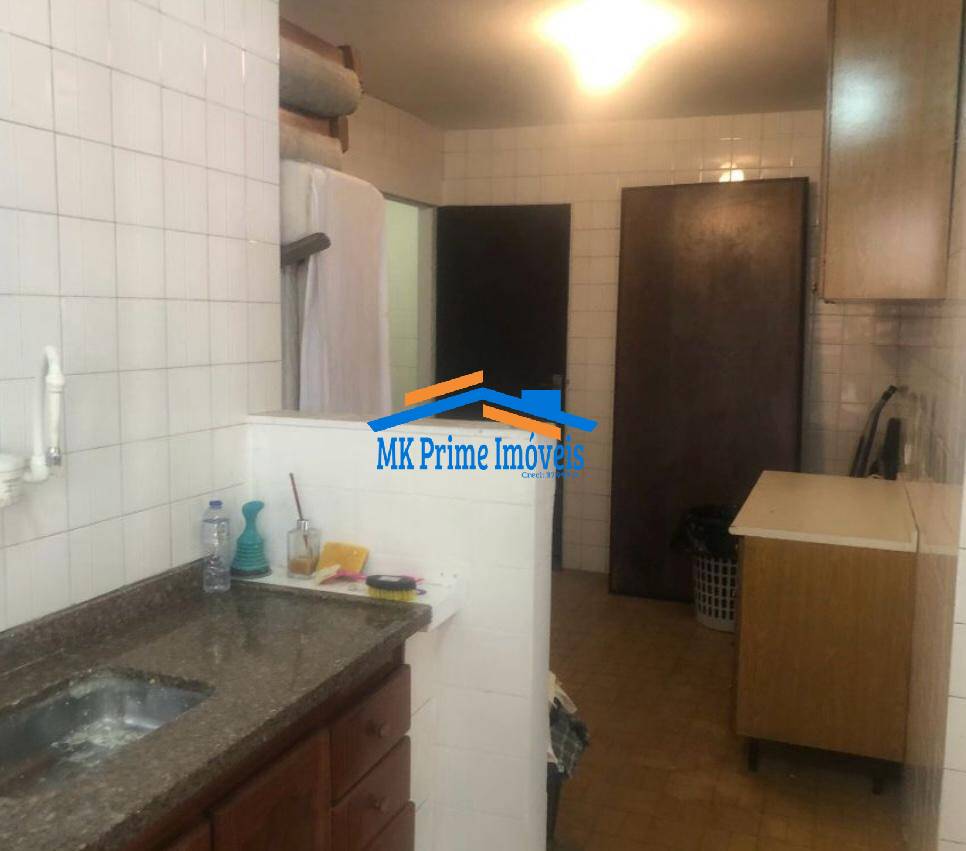 Casa à venda com 4 quartos, 200m² - Foto 18