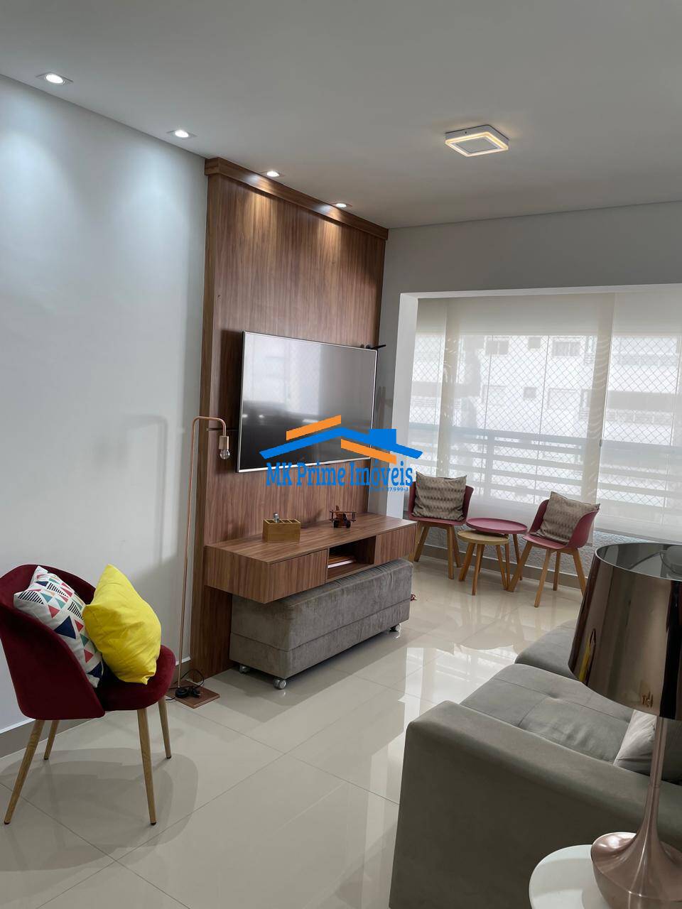 Apartamento à venda com 2 quartos, 68m² - Foto 3