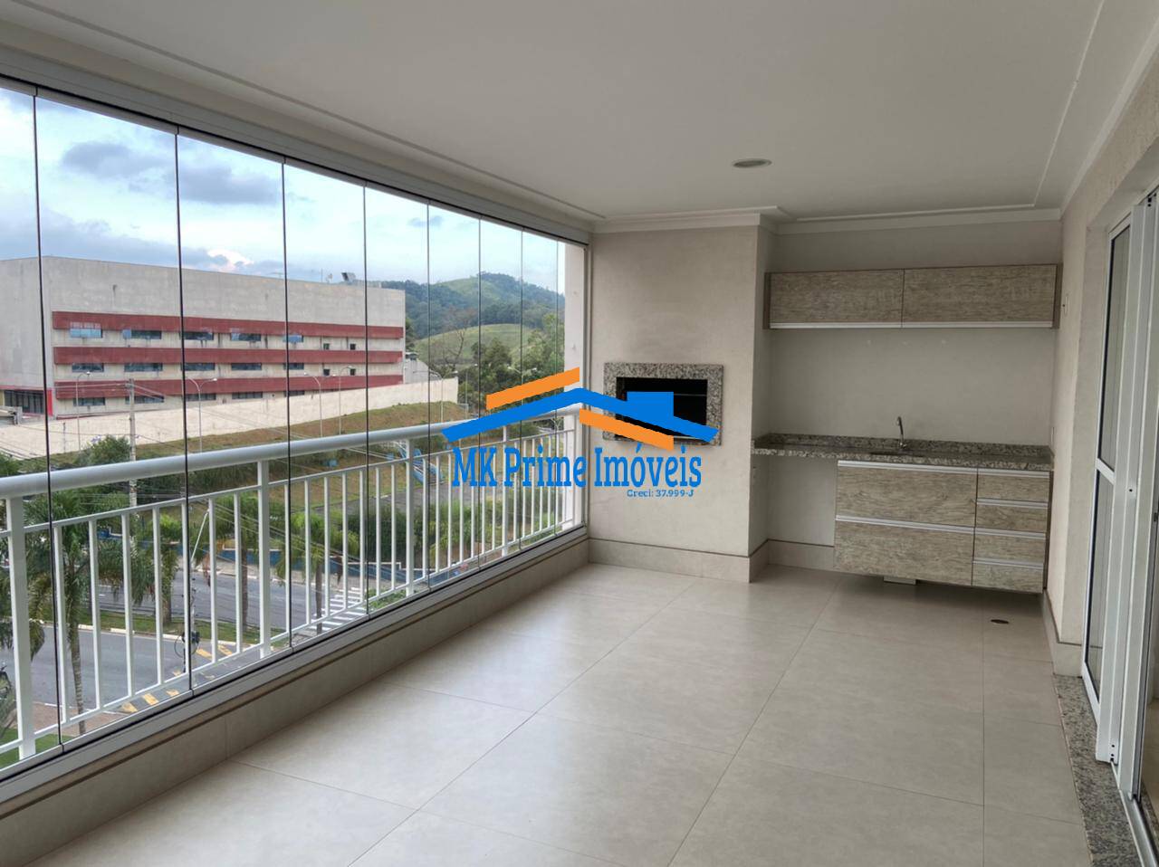 Apartamento à venda com 3 quartos, 158m² - Foto 9