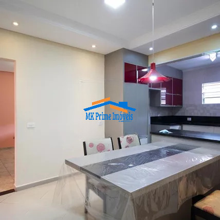 Casa à venda com 3 quartos, 250m² - Foto 1