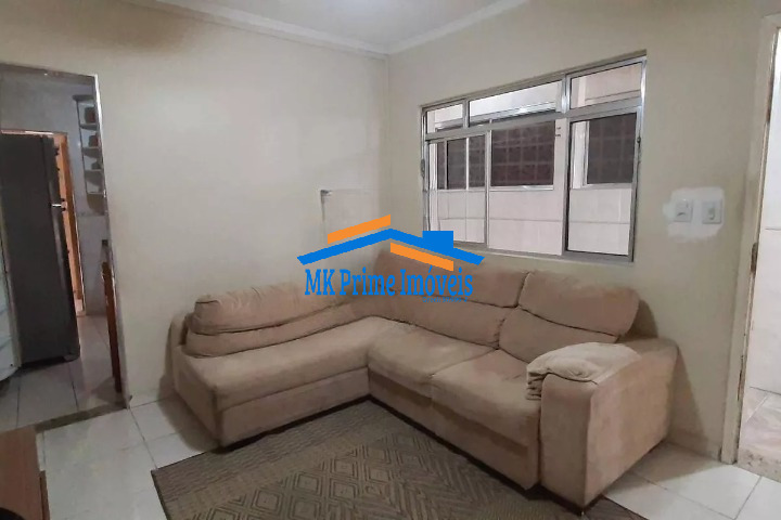 Casa à venda com 2 quartos, 170m² - Foto 2