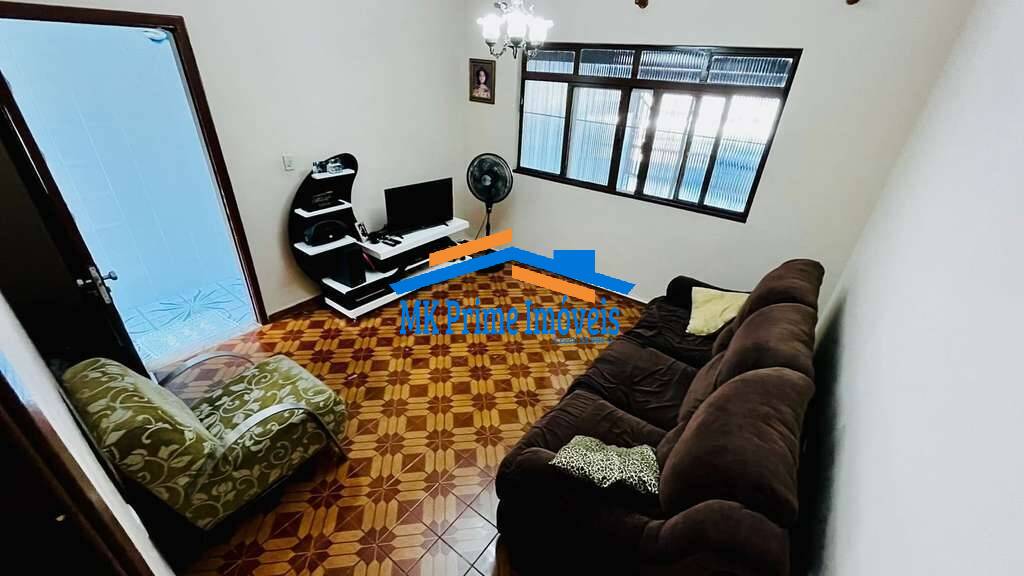 Casa à venda com 2 quartos, 110m² - Foto 2