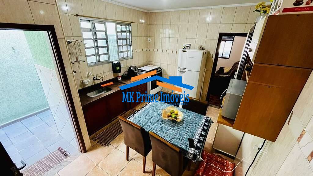 Casa à venda com 2 quartos, 110m² - Foto 4