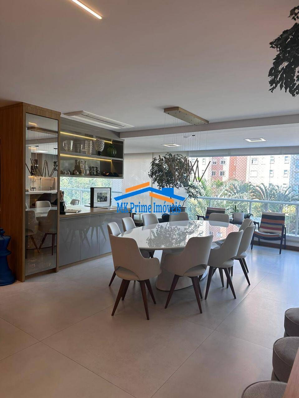 Apartamento à venda com 3 quartos, 224m² - Foto 11