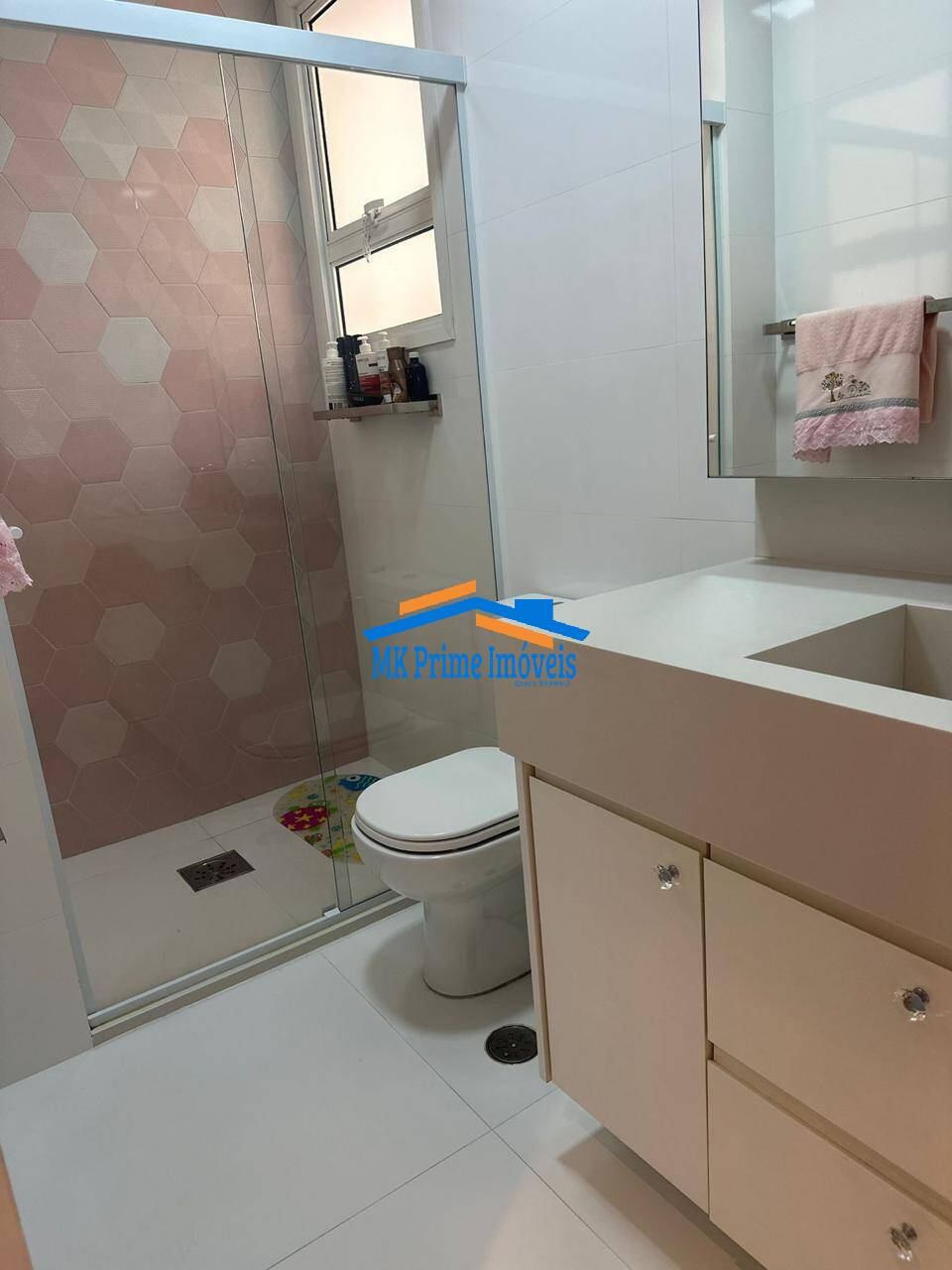 Apartamento à venda com 3 quartos, 224m² - Foto 32