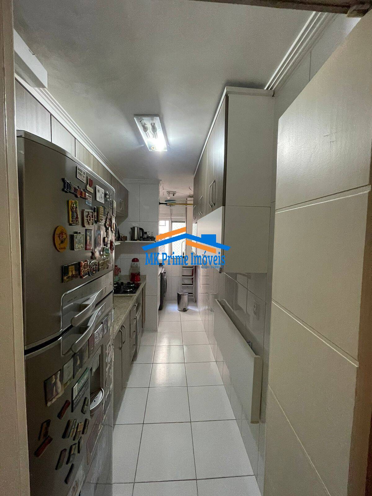 Apartamento à venda com 3 quartos, 75m² - Foto 11