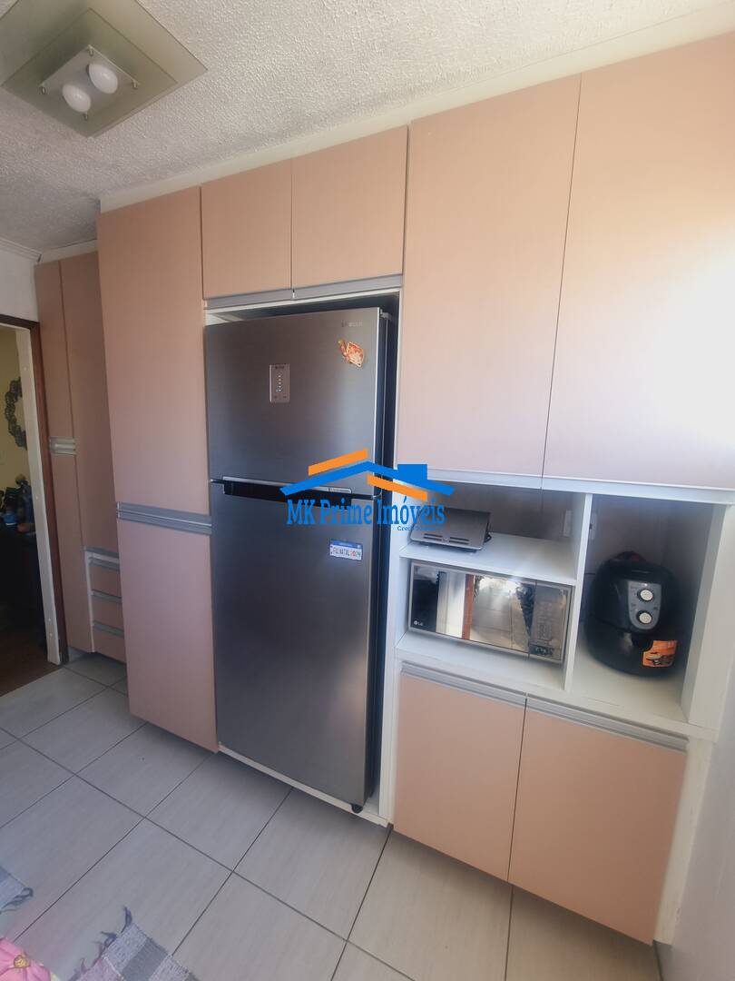 Apartamento à venda com 3 quartos, 70m² - Foto 4