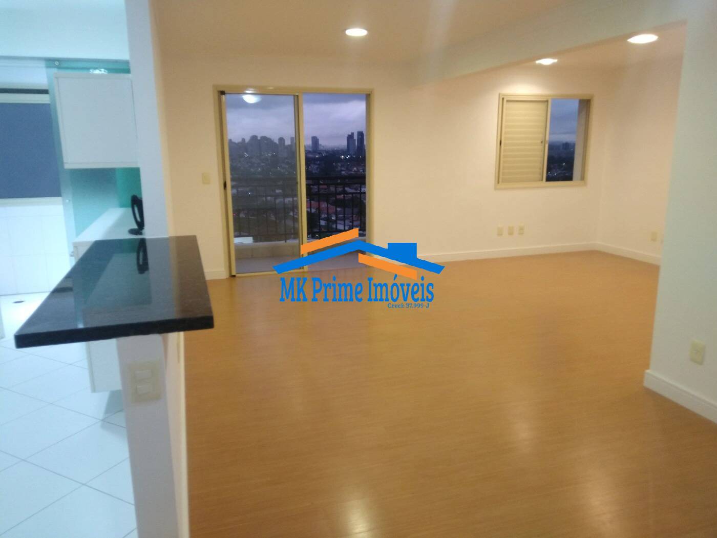 Apartamento à venda com 2 quartos, 90m² - Foto 2