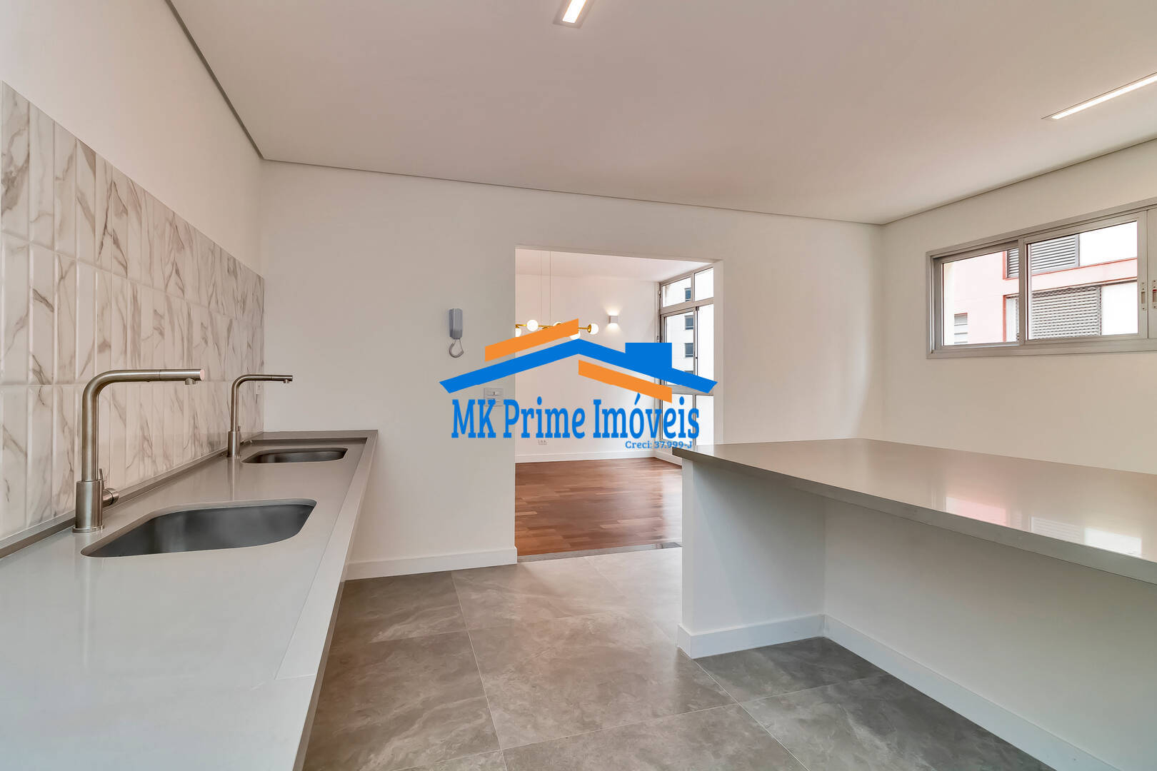 Apartamento à venda com 3 quartos, 267m² - Foto 9