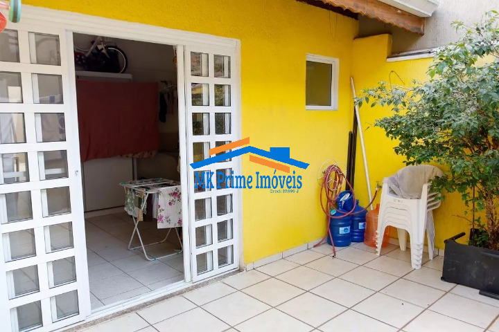 Casa à venda com 3 quartos, 160m² - Foto 4