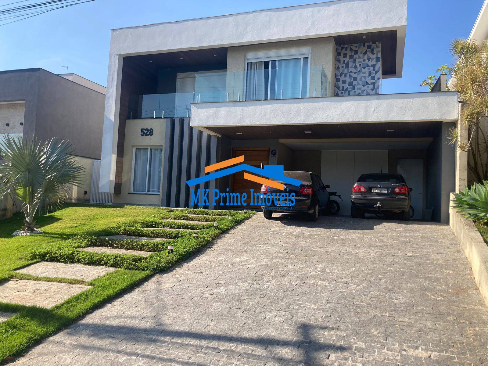 Casa de Condomínio à venda com 3 quartos, 330m² - Foto 1