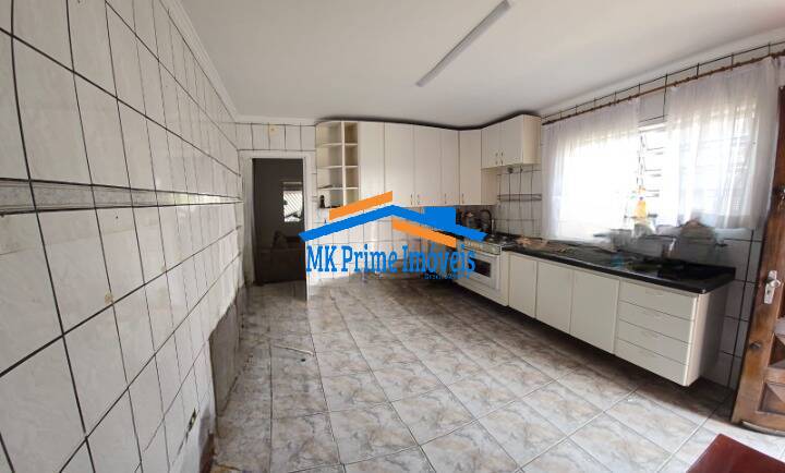 Casa à venda com 4 quartos, 150m² - Foto 4