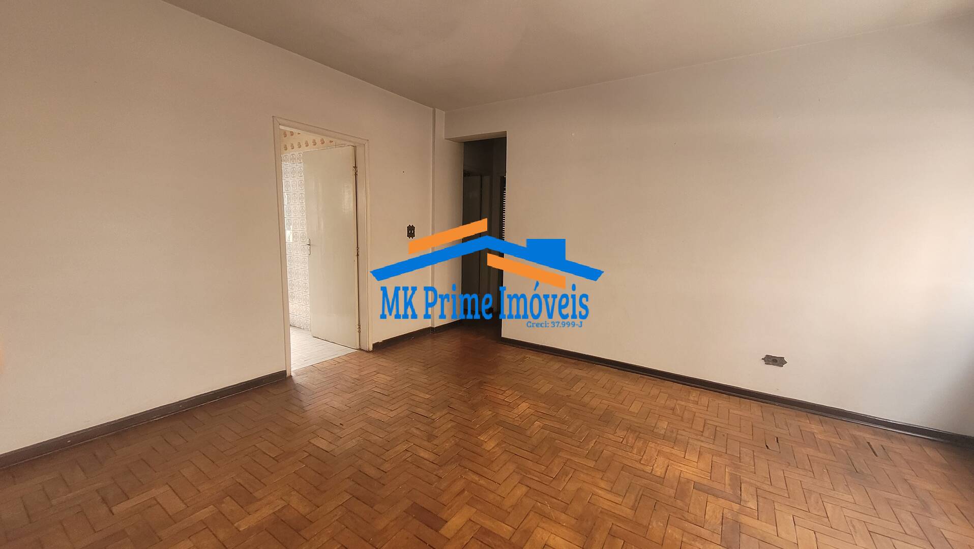 Apartamento à venda com 2 quartos, 65m² - Foto 2