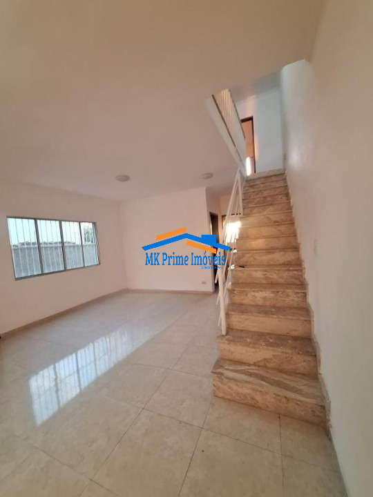 Sobrado à venda com 3 quartos, 190m² - Foto 4