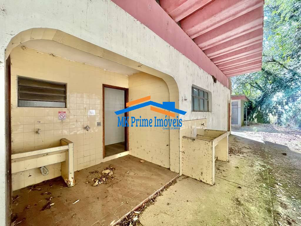 Casa à venda com 4 quartos, 700m² - Foto 25