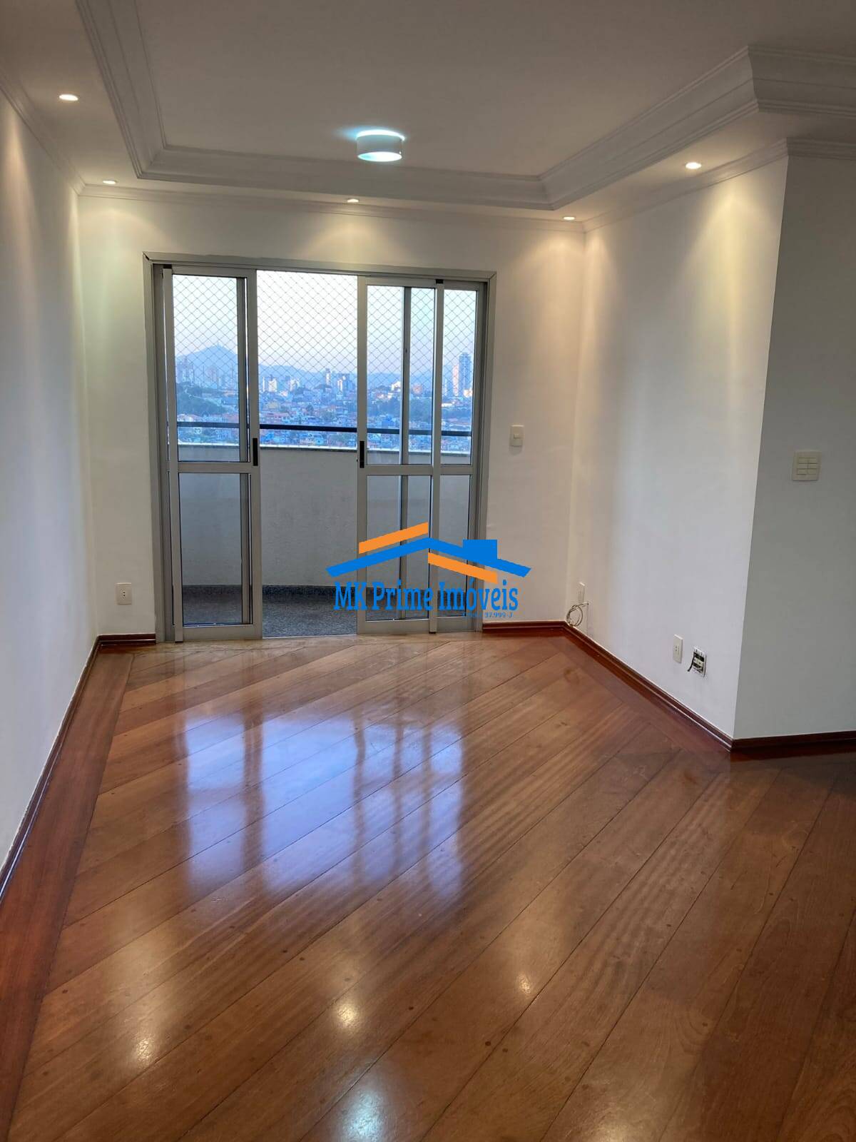 Apartamento à venda com 3 quartos, 74m² - Foto 1