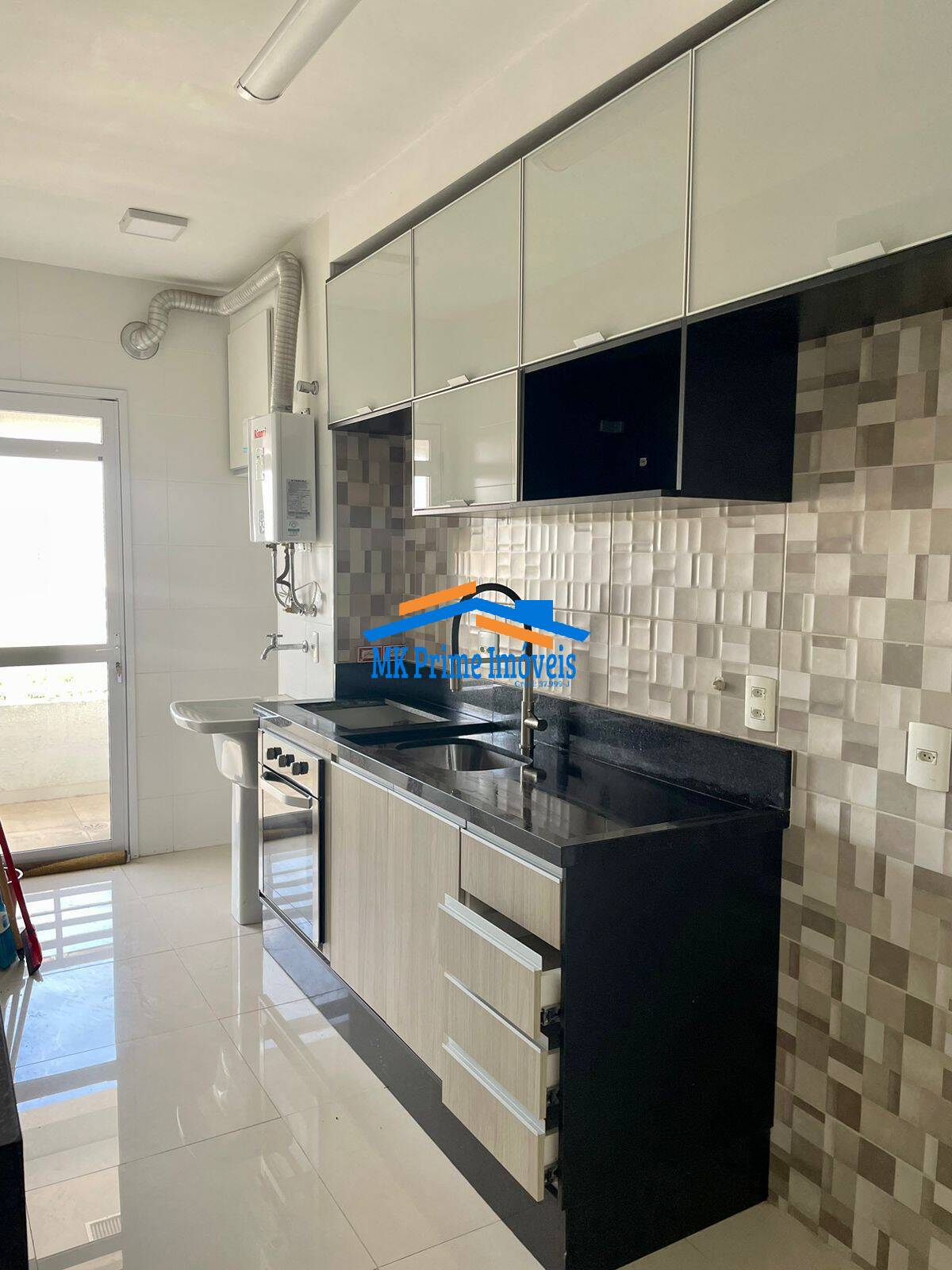 Apartamento à venda com 2 quartos, 68m² - Foto 7