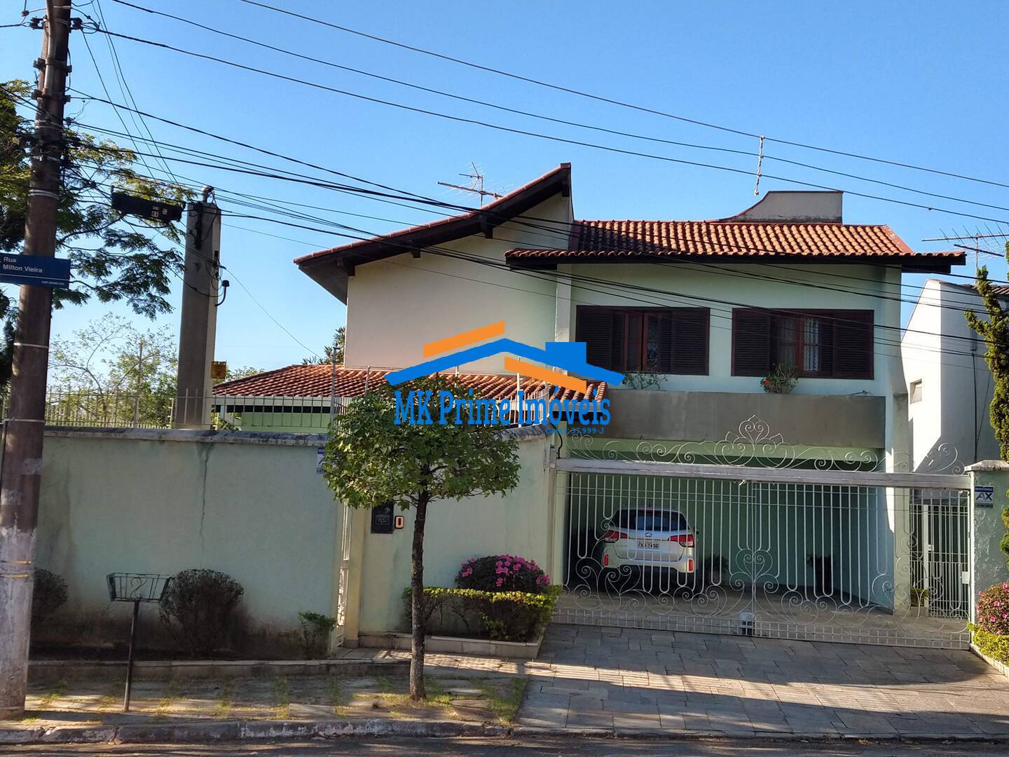 Sobrado à venda com 3 quartos, 512m² - Foto 1