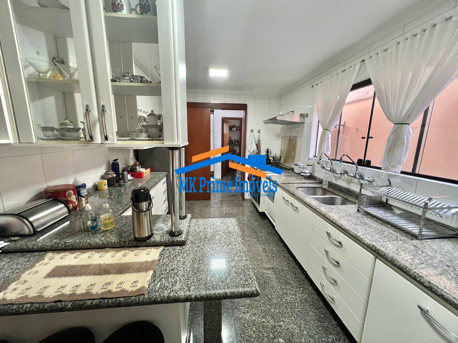 Sobrado à venda com 5 quartos, 470m² - Foto 7