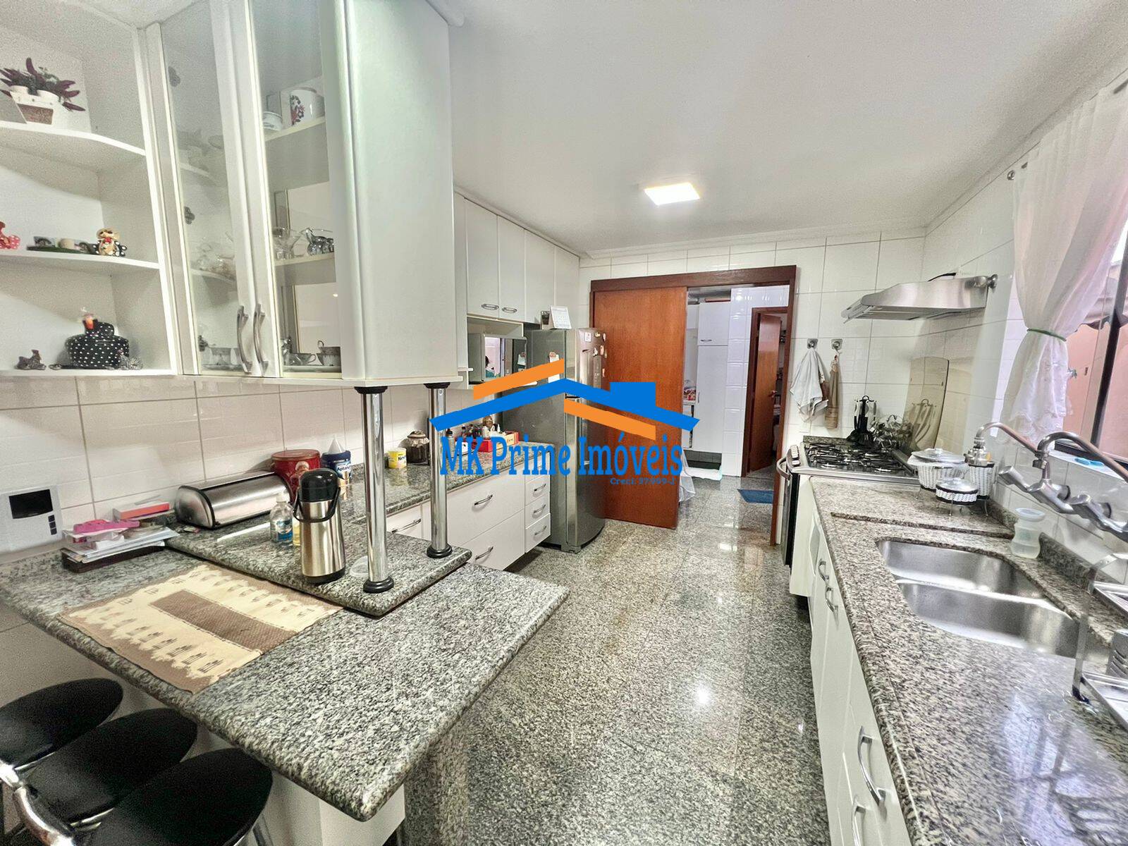 Sobrado à venda com 5 quartos, 470m² - Foto 8