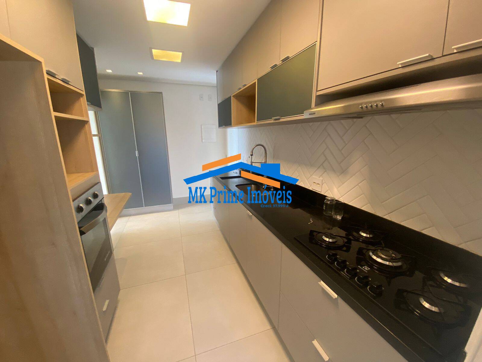 Apartamento à venda com 3 quartos, 133m² - Foto 11