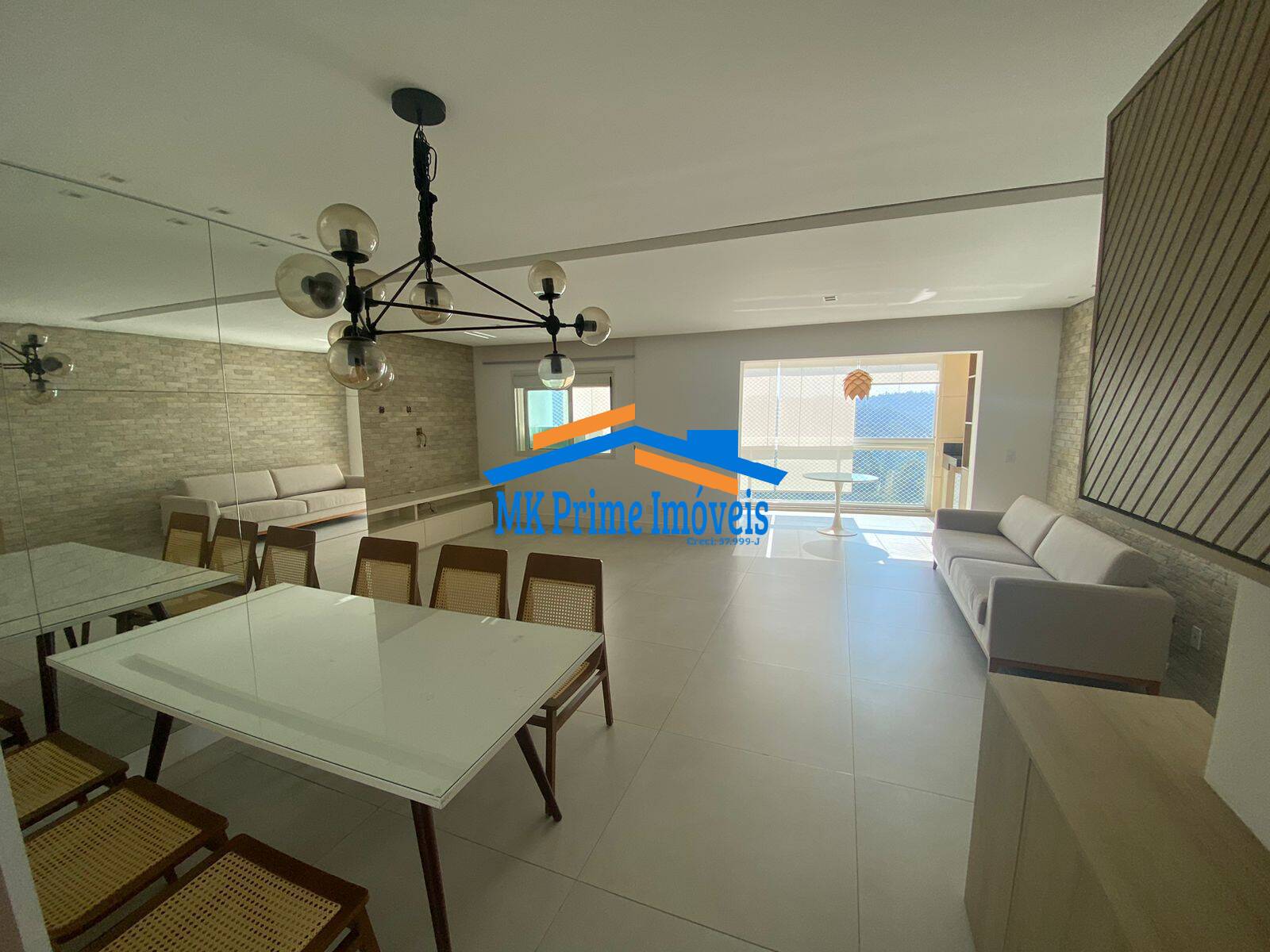 Apartamento à venda com 3 quartos, 133m² - Foto 2