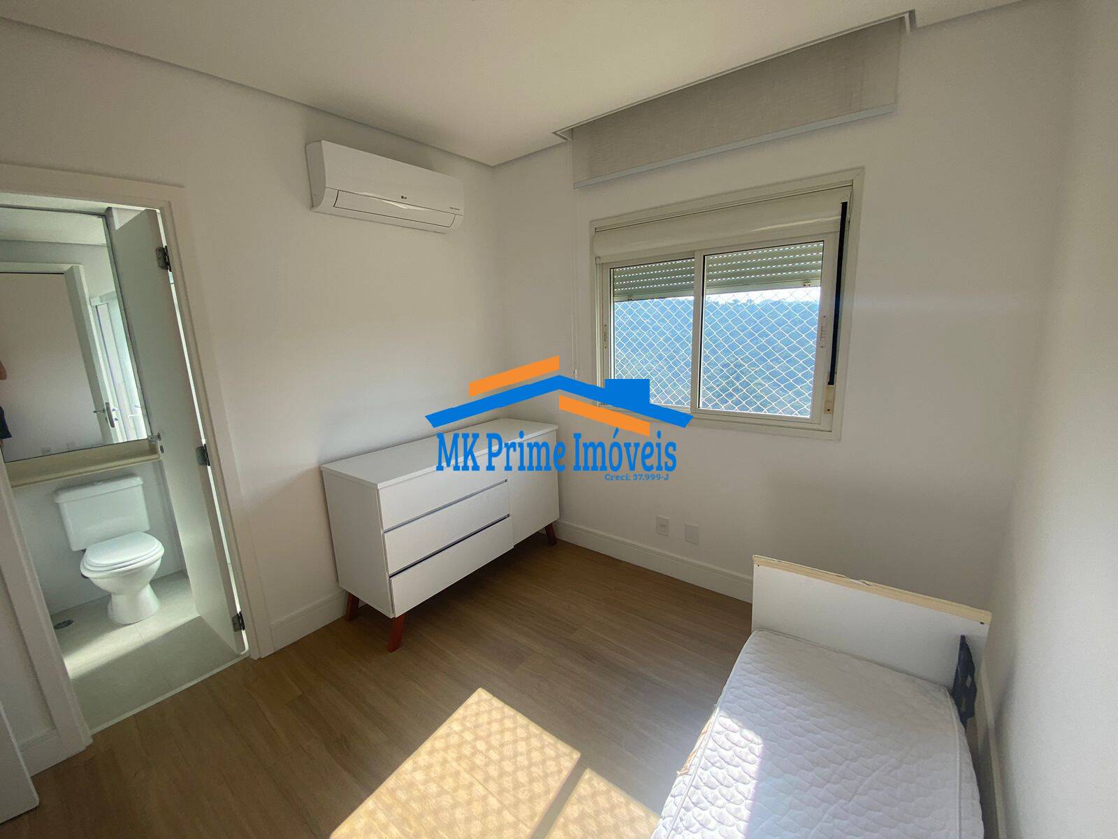 Apartamento à venda com 3 quartos, 133m² - Foto 19